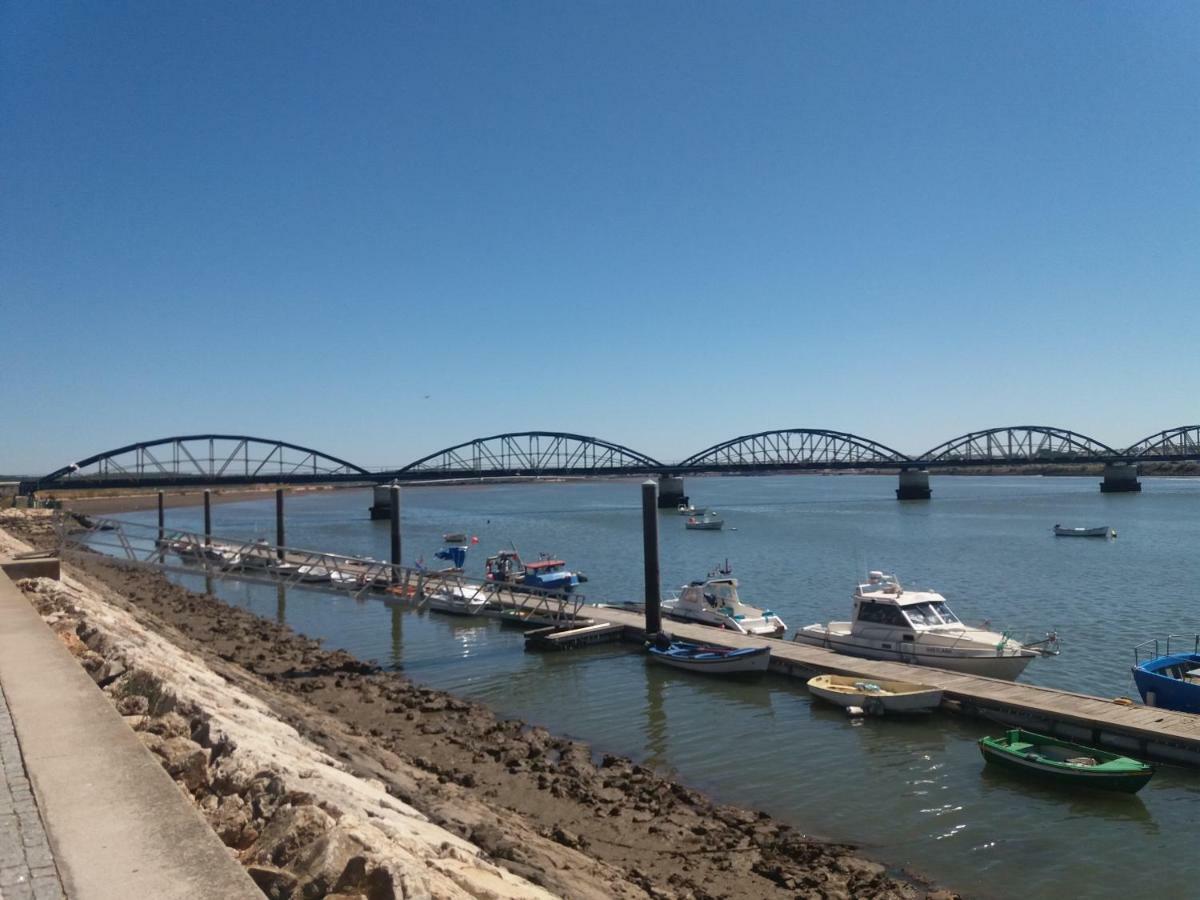 Typical Fishing Village In Historic Center I Portimão Exterior foto